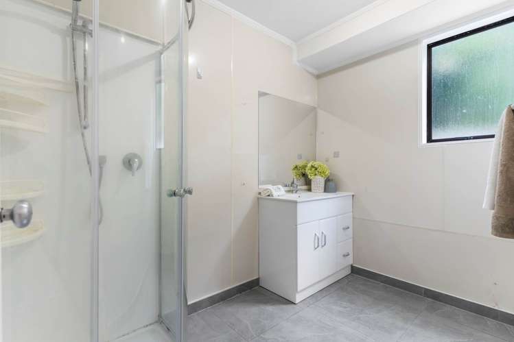 21 Rehia Road Massey_12