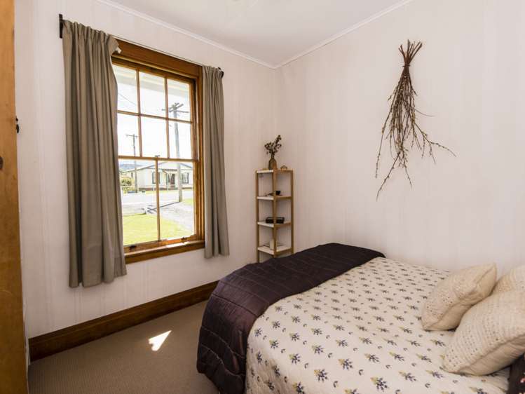 20 Egmont Street Ohakune_9