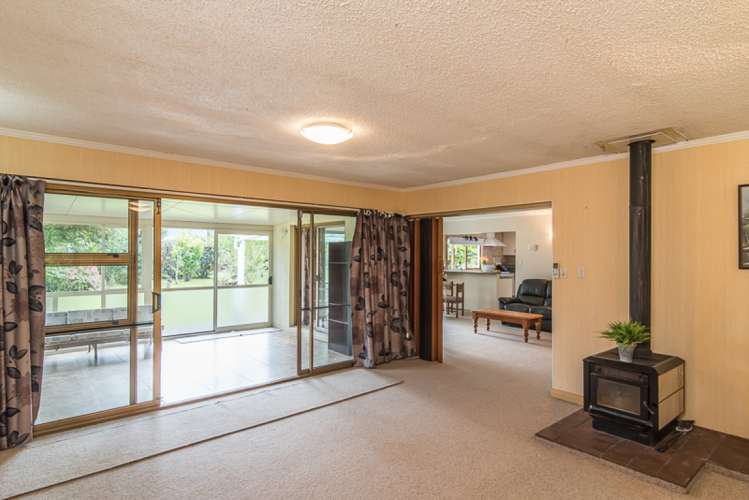 15 Knights Grove Otaki_5