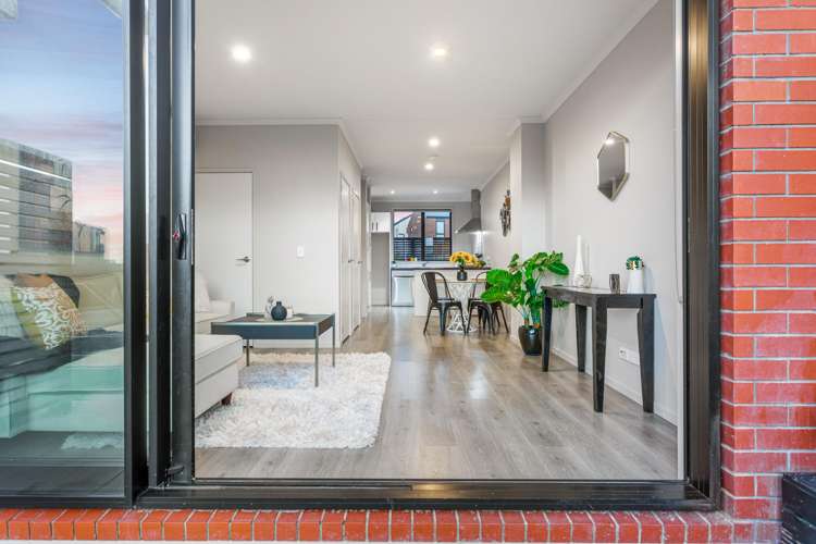 239 Hobsonville Point Road Hobsonville_2