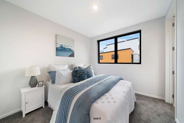 2,4/30 Woodford Avenue Henderson_4