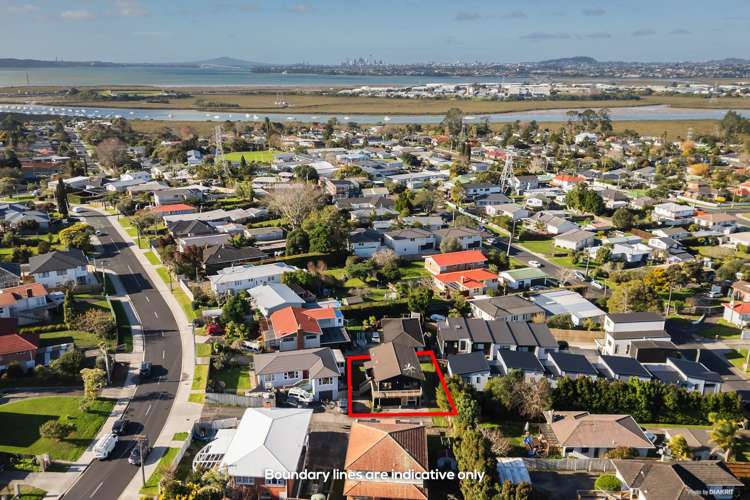 2/15 Tiroroa Avenue Te Atatu South_12