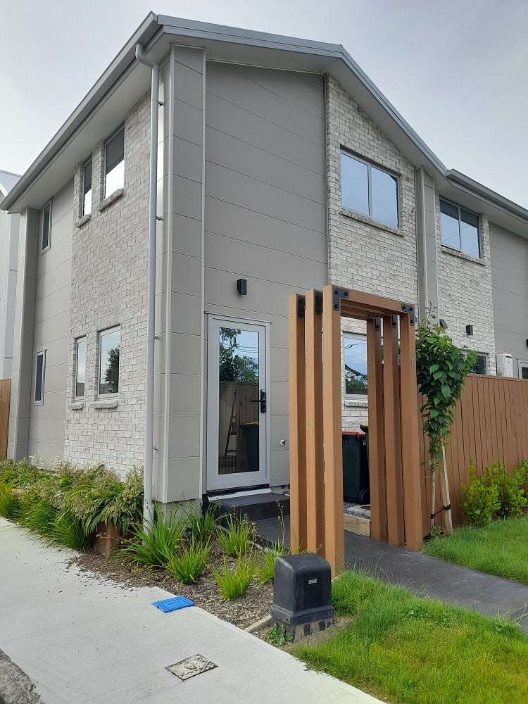 2/11 Cressy Street_0