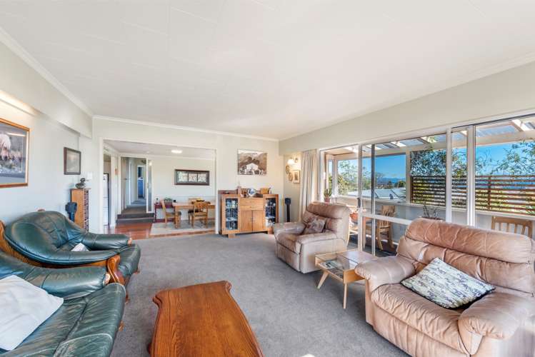 5 Shelley Crescent Stoke_7