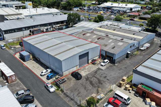 717sqm High stud warehouse East Tamaki