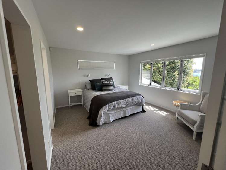 17A Beach Road Manly_9