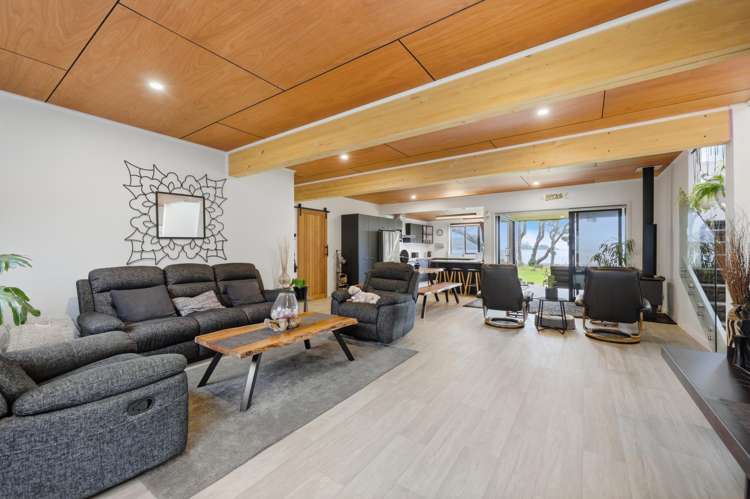 5 and 11 Mulberry Grove Road Great Barrier Island_9