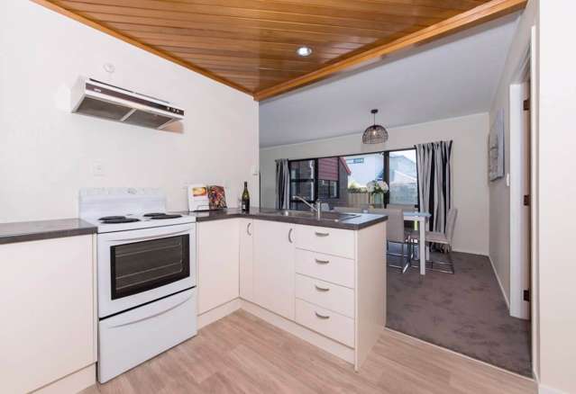 2/132 Taylor Street Blockhouse Bay_4