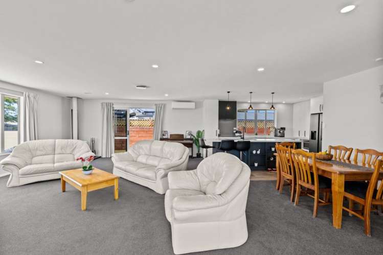 10 Temple Mews Renwick_8