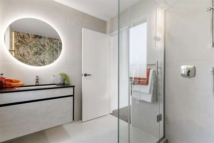 3 Luff Place Long Bay_35