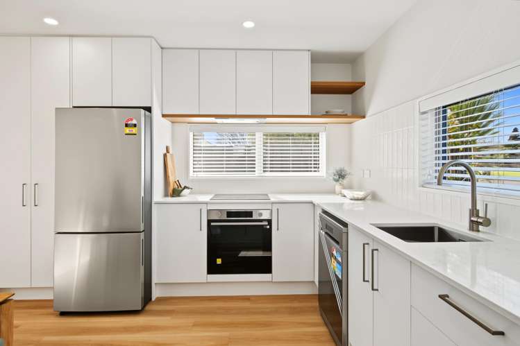 135 Grace Road_3