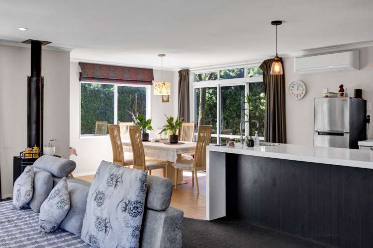 18 Fox Street Okato_9