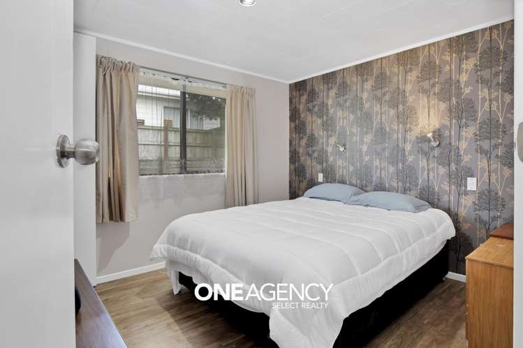 179 Sievers Grove Cannons Creek_5