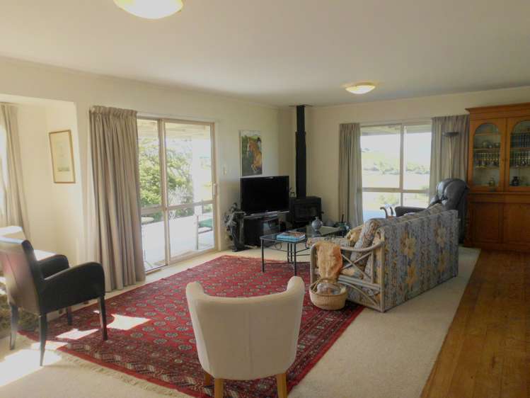 24 Totara Rise Maungaturoto_9