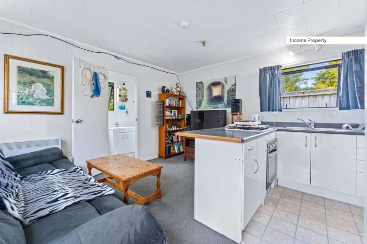 2/8 Chartwell Avenue Glenfield_9