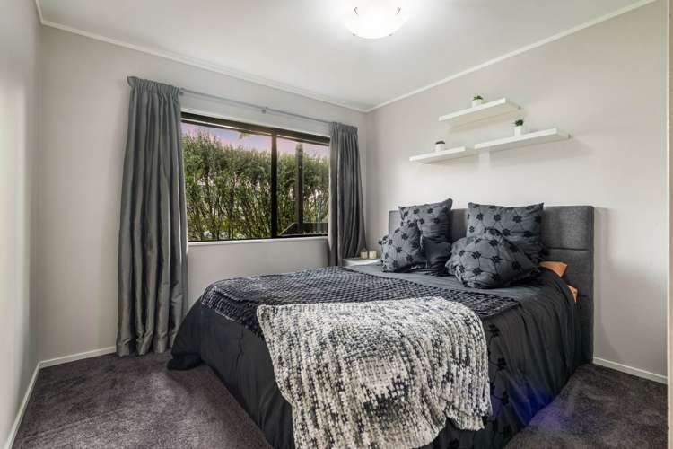 32 Holiday Road Stanmore Bay_17