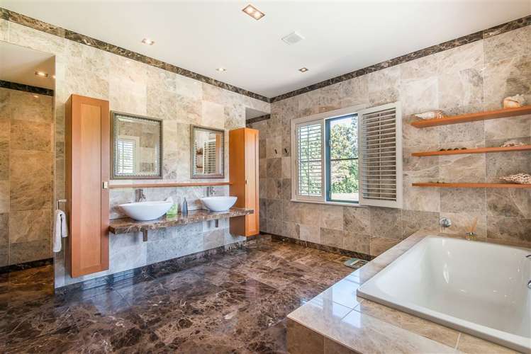 20 Hawthorne Lane Kingseat_13