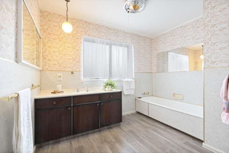 21 Matuhi Rise Henderson_11