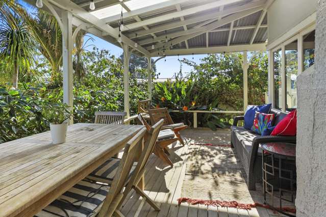 1 Tatahi Street Te Puru_1