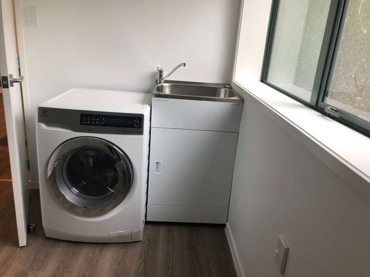 2b Tallington Crescent Torbay_4