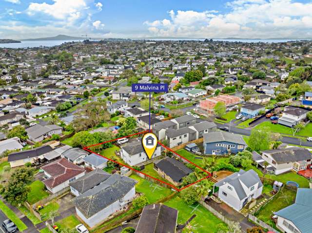 9 & 9A Malvina Place Bucklands Beach_3