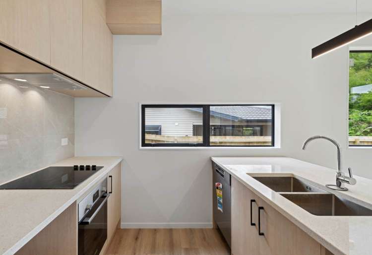 7/58 Sylvan Crescent Te Atatu South_6