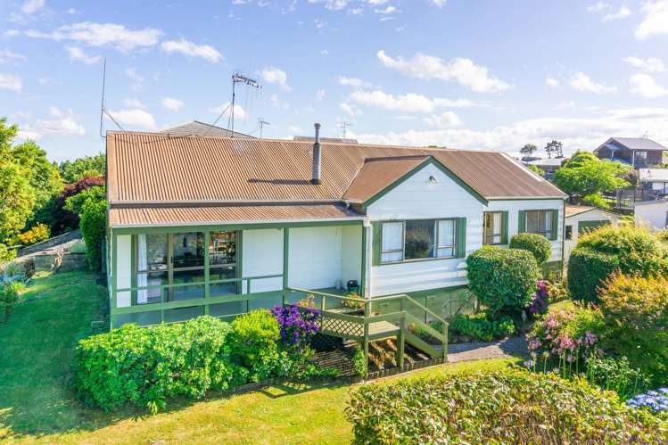 28 Gilbass Avenue Hamilton Lake_41