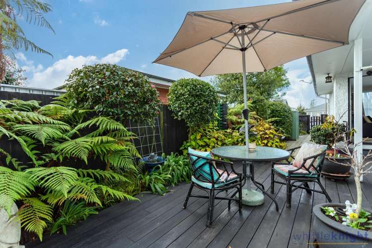 11 Straven Road_1