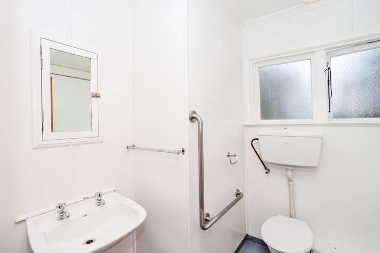 477 - 479A Yarrow Street Glengarry_9