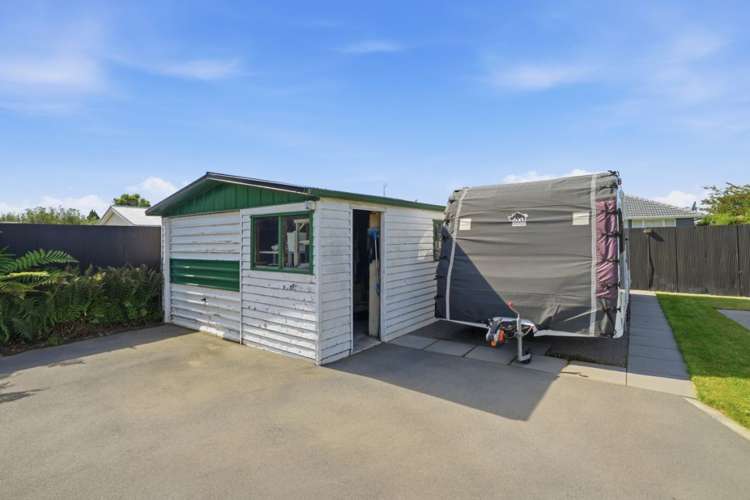 37 Dunstan Crescent Hornby_19