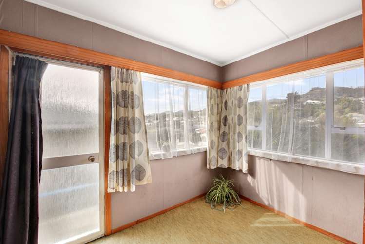 78 Emano Street Toi Toi_8