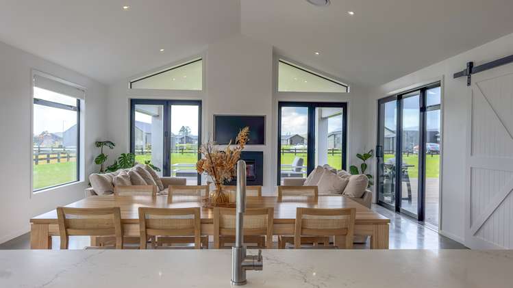 66 Reid Road Ngahinapouri_11