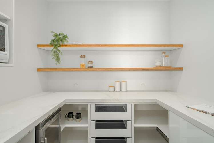 39 Waterstock Way Parklands_11