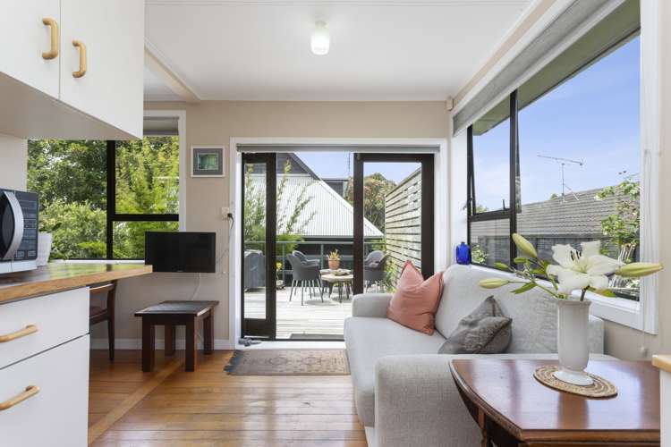 39 Armein Road Panmure_8