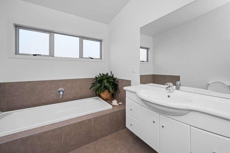 2 Seagers Close Kinloch_16