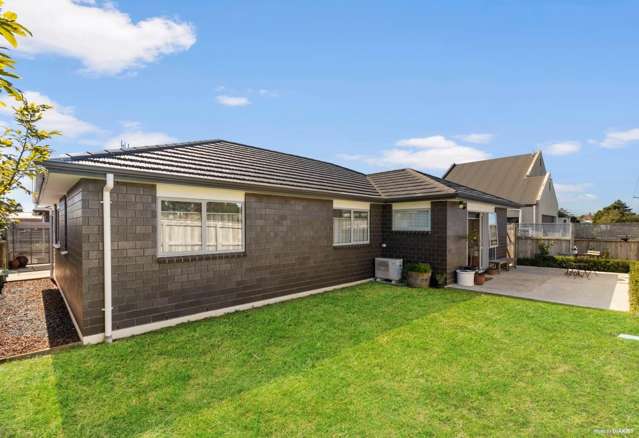Spacious 3 Bedroom Home in the Heart of Pukekohe