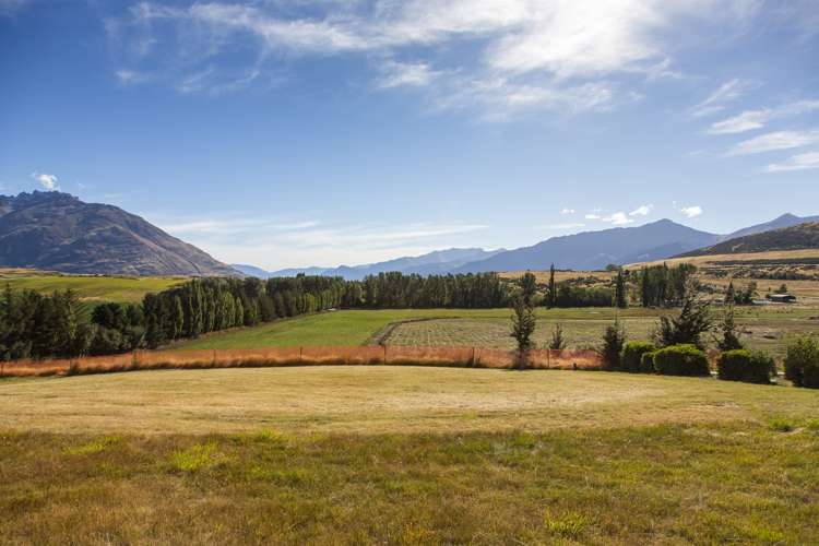 19 Cunninghams Drive Jacks Point_5