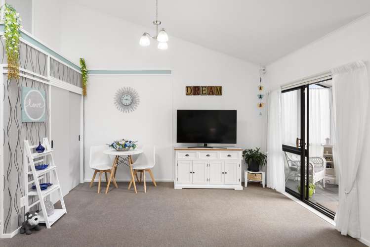 10/151 Kitchener Road Pukekohe_4