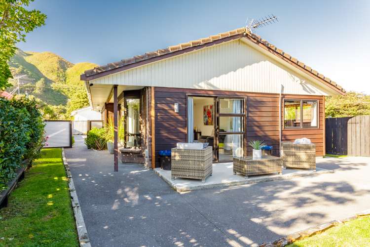 2/15 Riverside Drive Waiwhetu_12