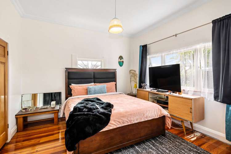 300 Point Chevalier Road Point Chevalier_9