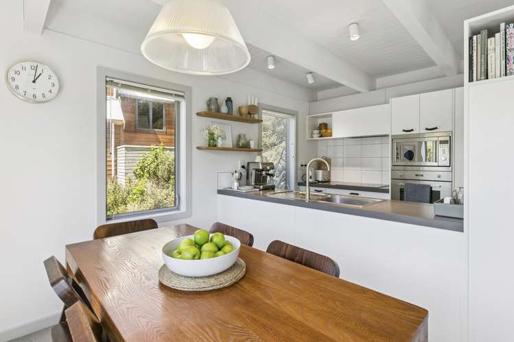 12a Cavalry Close Crofton Downs_8