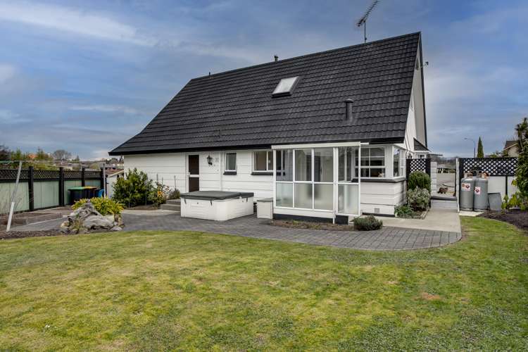 19 Temple Crescent Gleniti_33