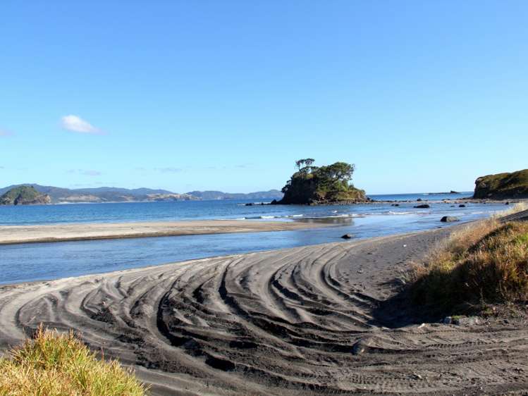 21 Greenside Road Great Barrier Island (Aotea Island)_16