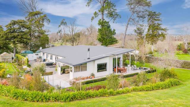 Country living on Waipukurau’s doorstep