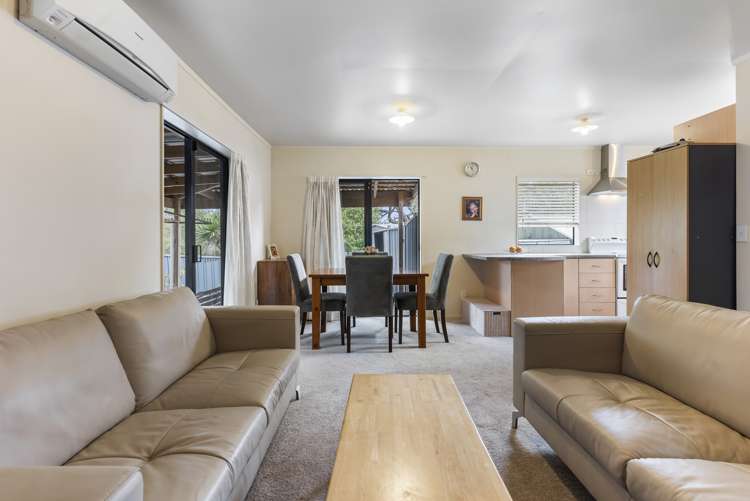 22b Reid Road New Lynn_10