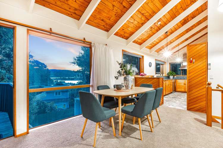 49 Bayview Road Paremata_7