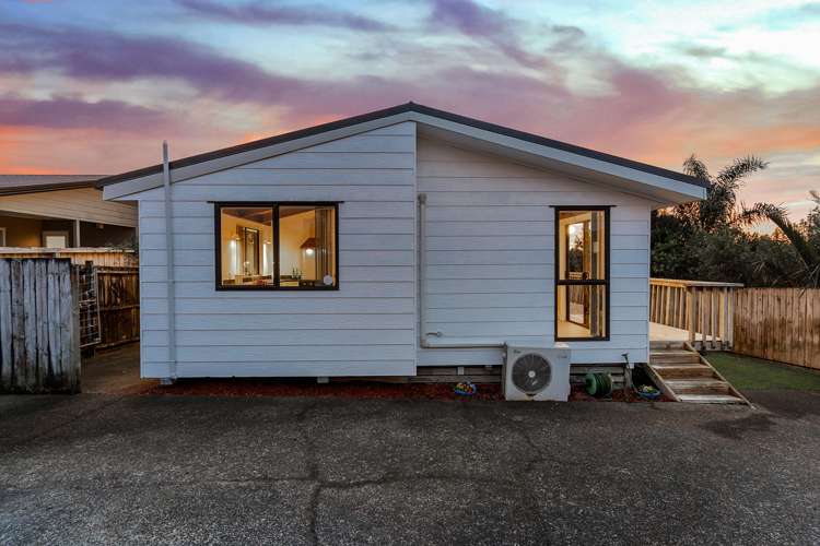 2/121 Matipo Road Te Atatu Peninsula_23