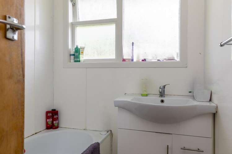 23 Tongariro Road Turangi_15