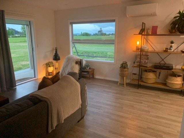 Modern Cosy Cottage