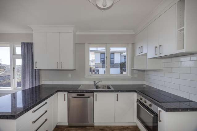 20 Arrow Crescent Holmes Hill_2
